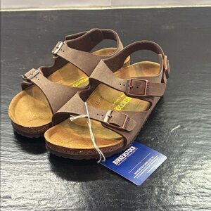 Birkenstock Kids Sandals size 33. Brand new